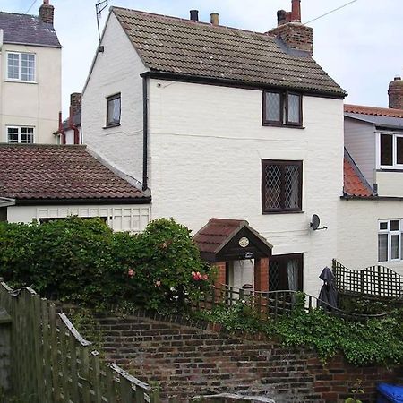Award winning pet friendly paddock cottage Whitby Exteriör bild