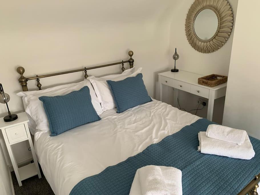Award winning pet friendly paddock cottage Whitby Exteriör bild