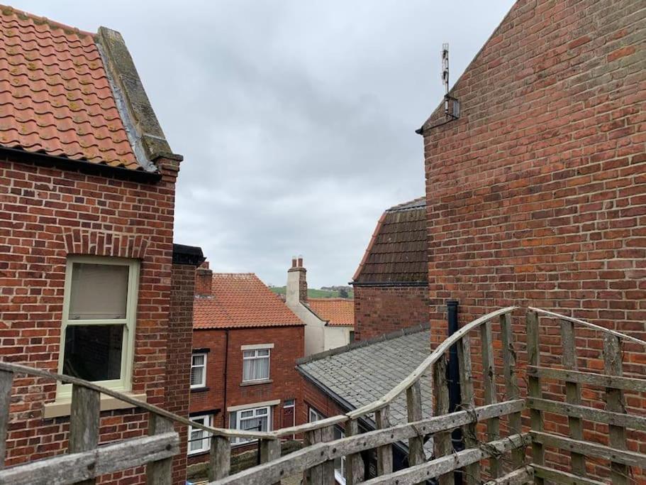 Award winning pet friendly paddock cottage Whitby Exteriör bild