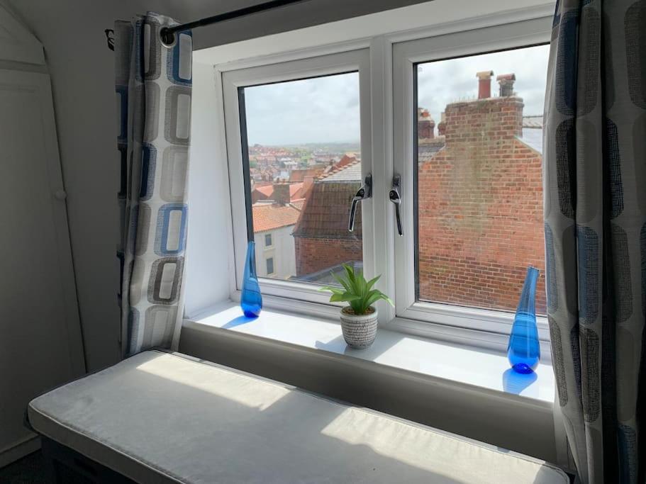 Award winning pet friendly paddock cottage Whitby Exteriör bild